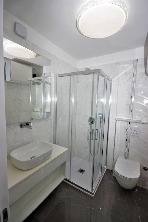 Apartments Smitran Banjole Exterior photo